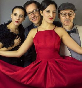 Music With “Roxy &CO.”