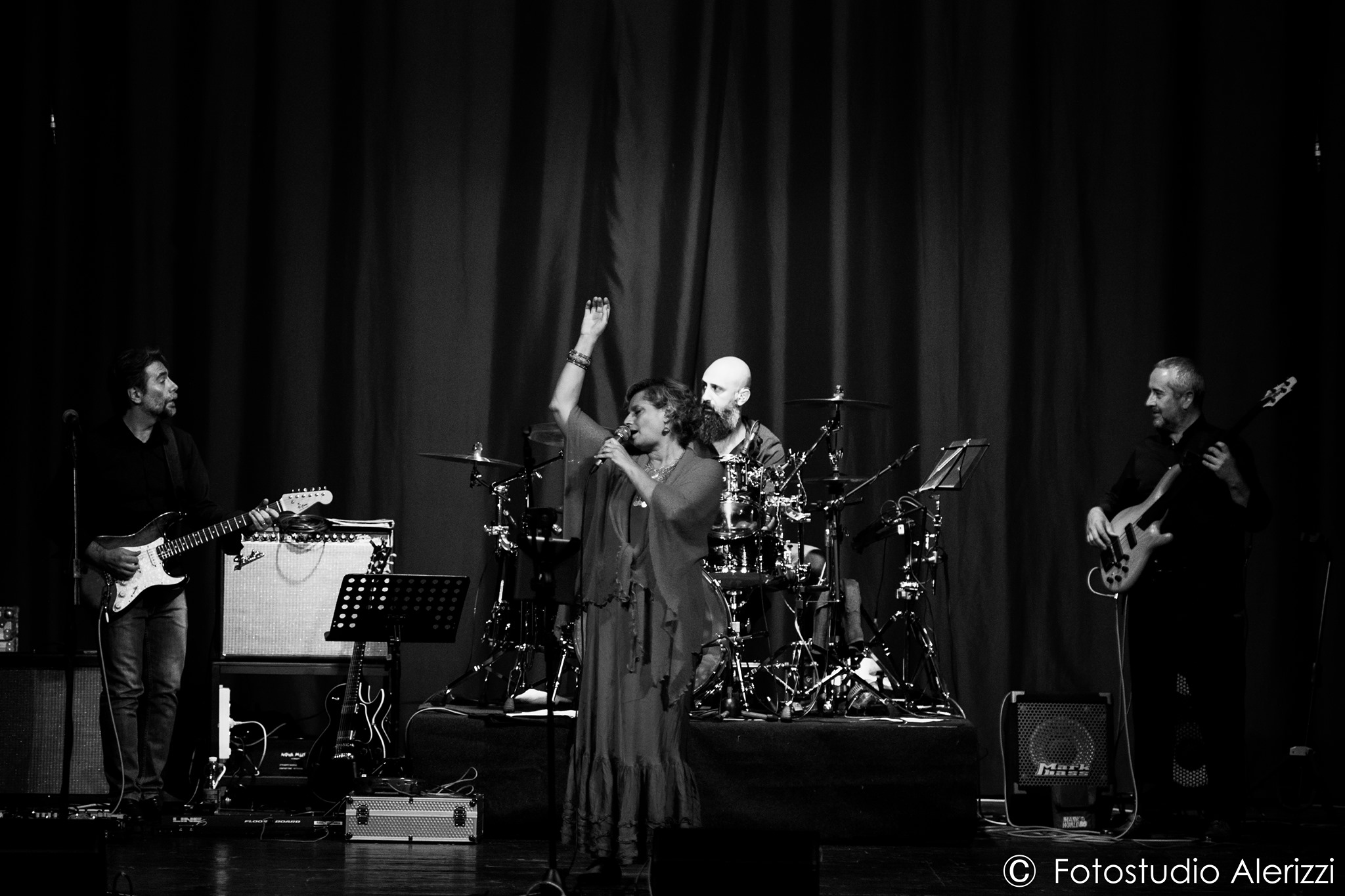 BURNING BLUES @ CAUCIGH - Barbara Errico & The Short Sleepers Live - EventiFVG.it