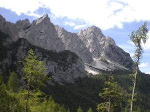 Malghe, guerra e miniera Malghe, guerra e miniera