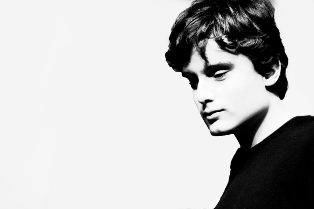 Antoine Ruiz - Frattempi/3 in collaborazione con Folkest