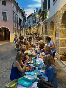 Blue Moon – Cena in Blu nel centro storico di Oderzo