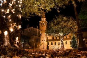 Ribolla e castagne per tutti, in occasione dell’accensione dell’albero di Natale