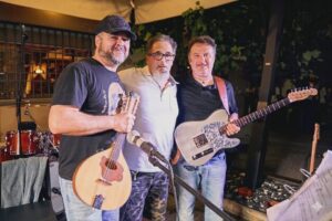 MIIIL HIVE ACOUSTIC TRIO – MIRIDE PIZZA – TALMASSONS