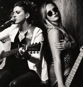 KLARA & ELIANA – Acustic show @ La Tana Live